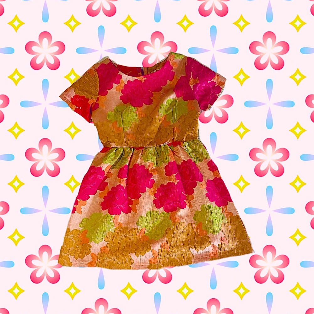 beautiful pink floral mini dress! 💕💗💖💞💓